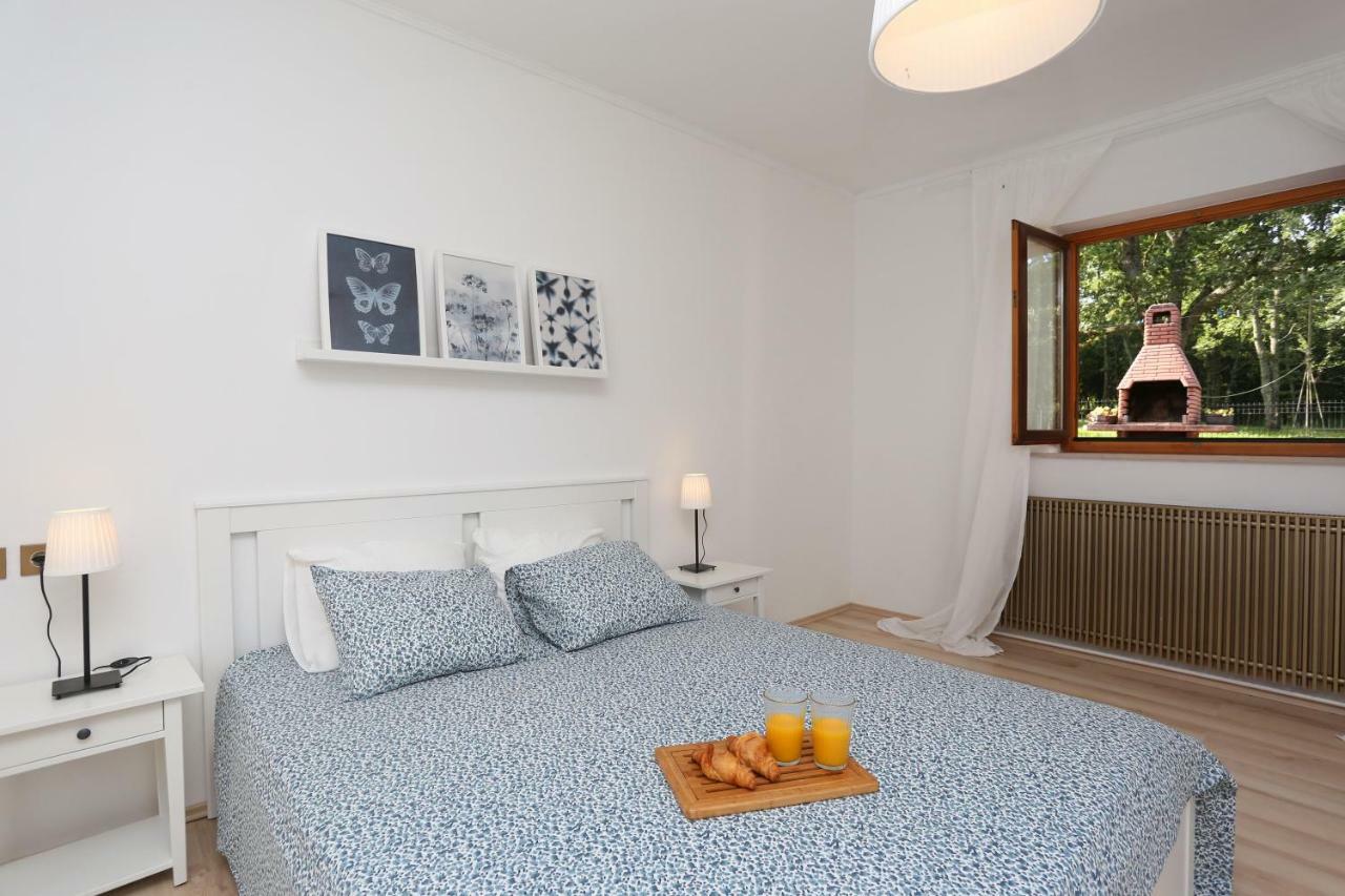 House Pauline Apartment ลาบิน ภายนอก รูปภาพ