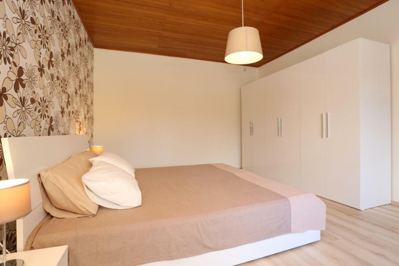 House Pauline Apartment ลาบิน ภายนอก รูปภาพ